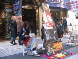 Per strada si vendono i quadri del Che e di Fidel
