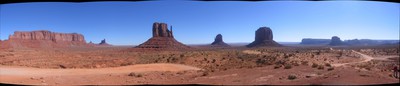 Viaggio negli Usa - ottobre 2008. La vista maestosa della Monument Valley.