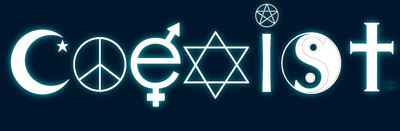 Coexist / Coesistere : da sinistra a destra i simboli indicano: islam, pace, uomo/donna, ebraismo, paganesimo/wiccan, taoismo, cristianesimo.