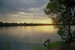 Lo spettacolo del tramonto sulle rive dello Zambesi