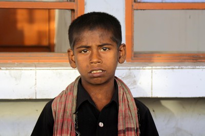 Dhaka, Bangladesh. Bambino di strada. Foto di Daniele Bagnaresi