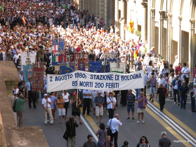 2 Agosto 1980 - 2 Agosto 2010: la citta' di Bologna non va in vacanza, e fa memoria della strage alla stazione