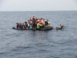 Gommone disperso in mare